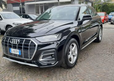 Audi Q5 35 2.0 tdi mhev 12V Advanced s-tronic