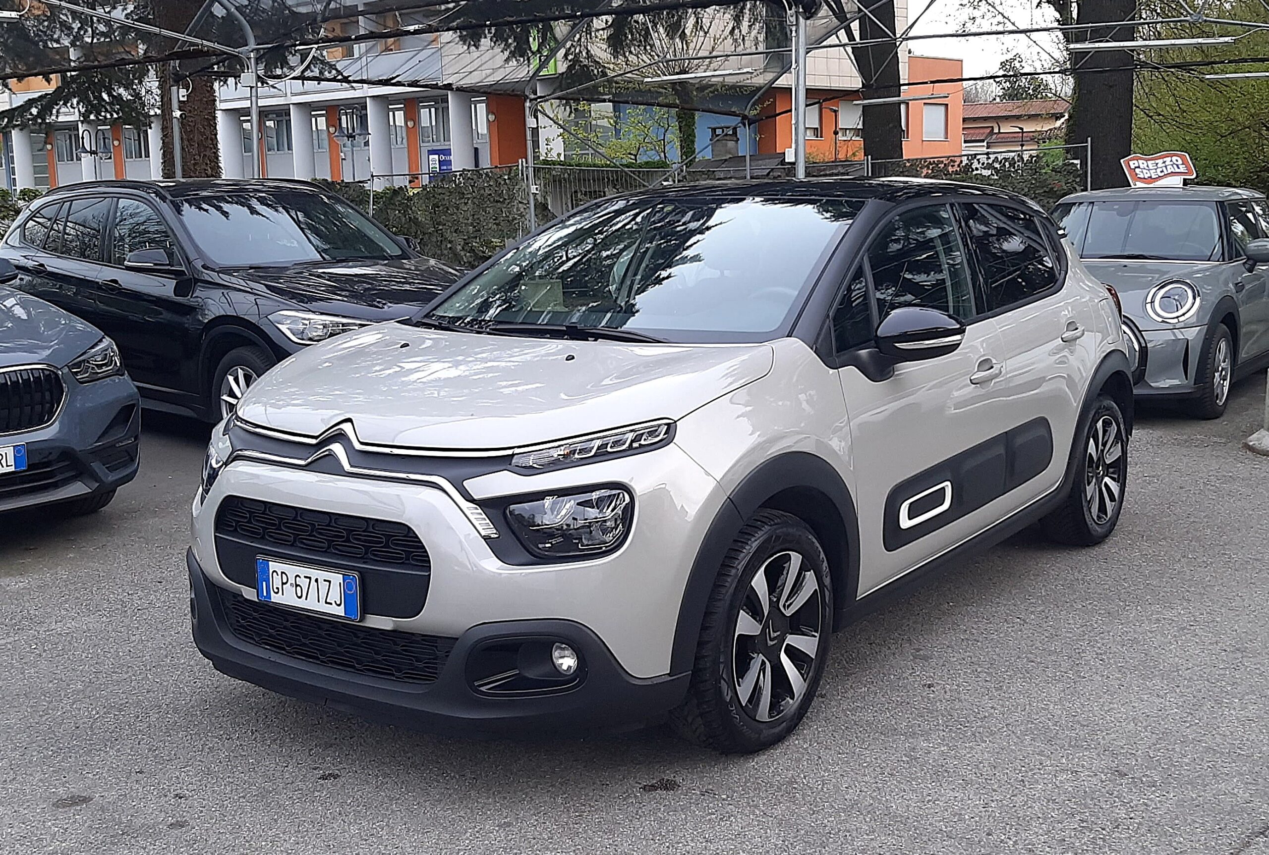 Citroen C3 1.2 puretech Shine NEOPATENTATI