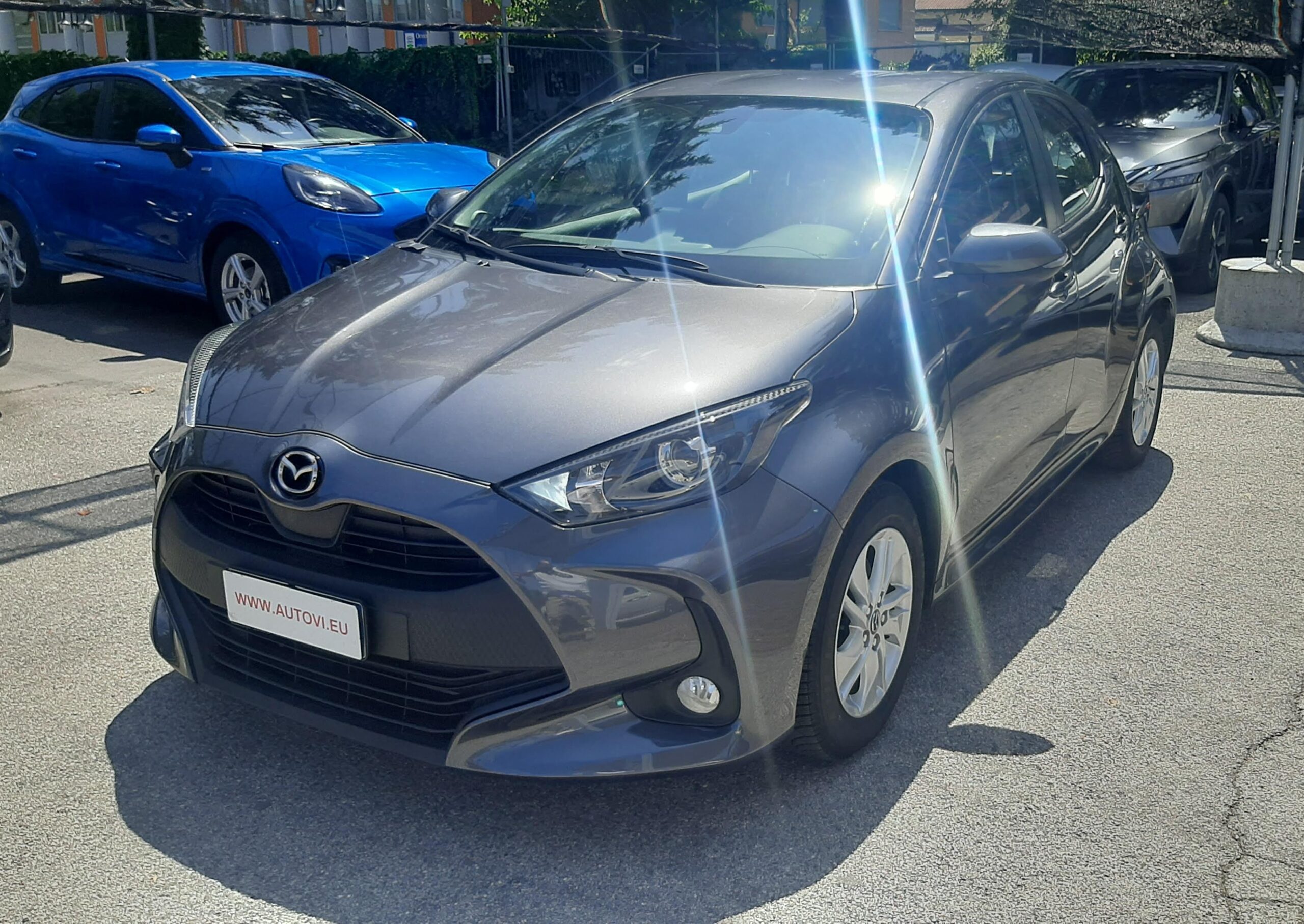 Mazda 2 Hybrid 1.5 hybrid PRATICAMENTE E’ UNA YARIS